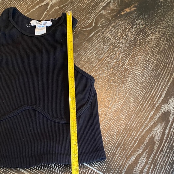 Double Zero Classic Black Ribbed Tank - Picture 5 of 10